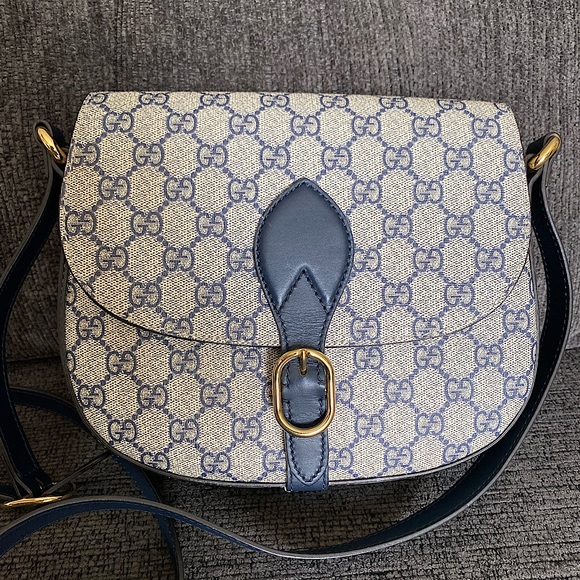 GUCCI GG Supreme Monogram Shoulder Bag - Picture 1 of 15